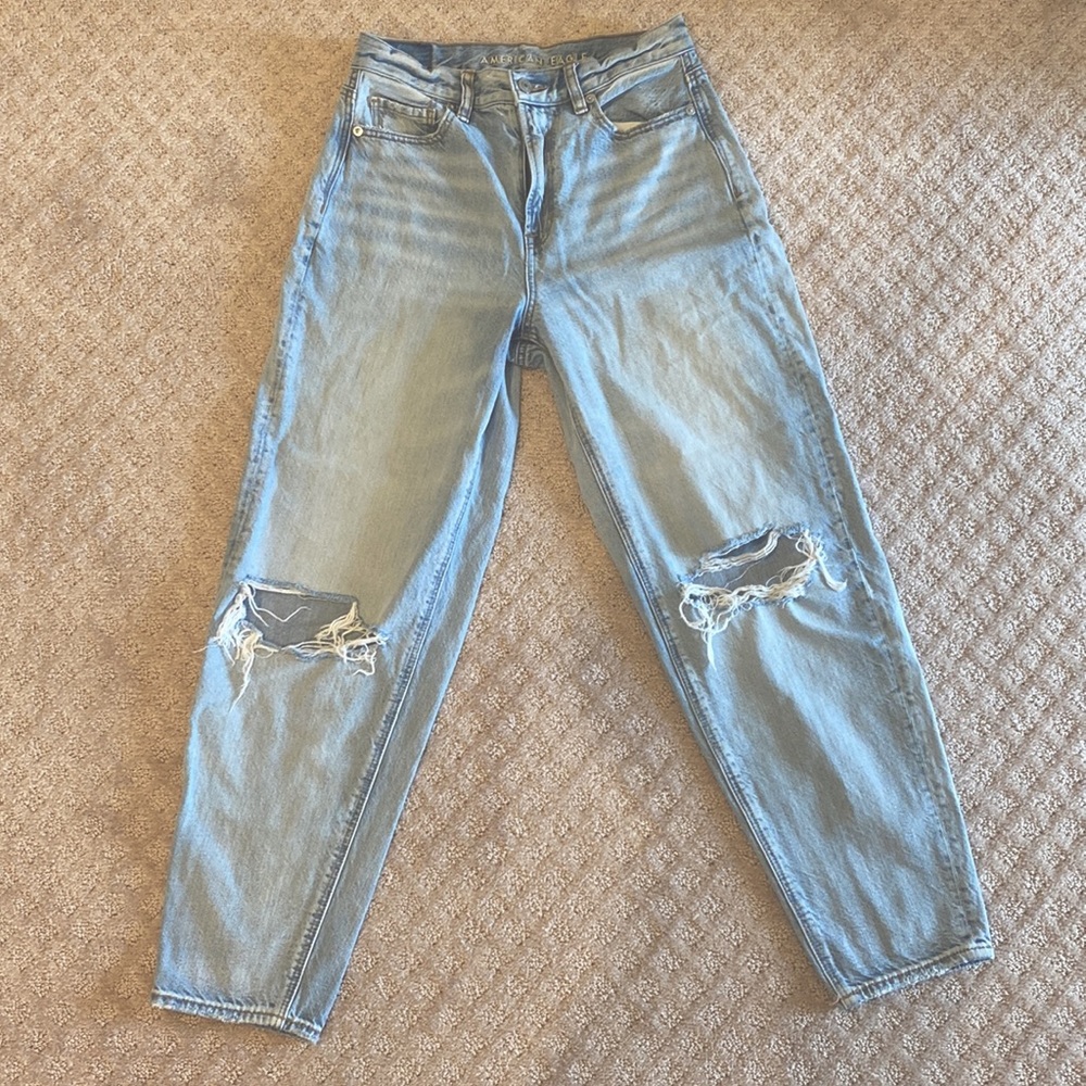 COPY - american eagle relax mom jeans